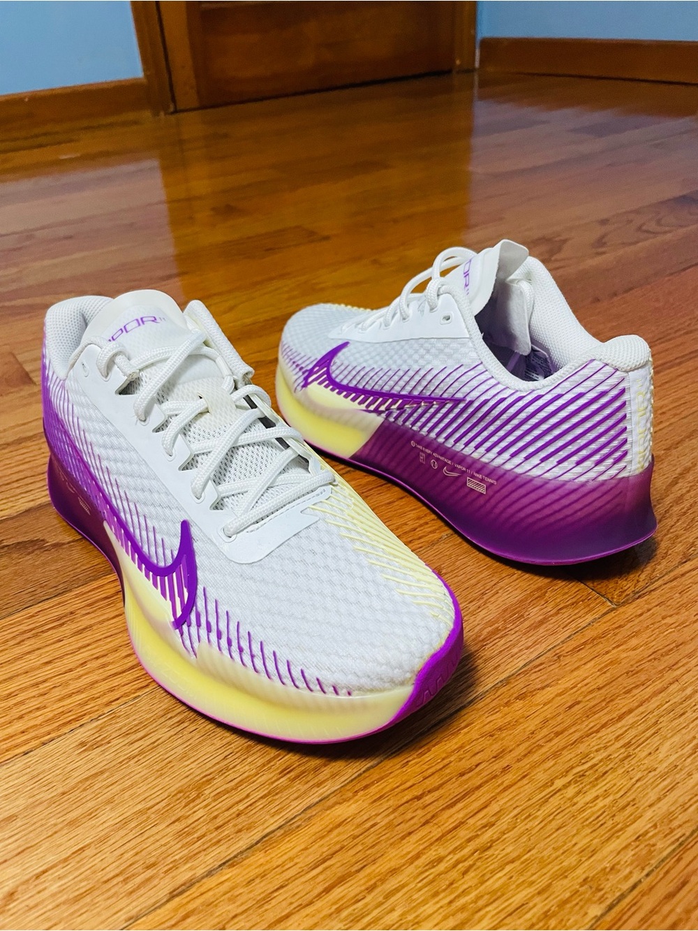 Nike Court Air Zoom Vapor 11 HC Citron Womens Tennis Shoes Sz 9.5 NEW DR6965 101